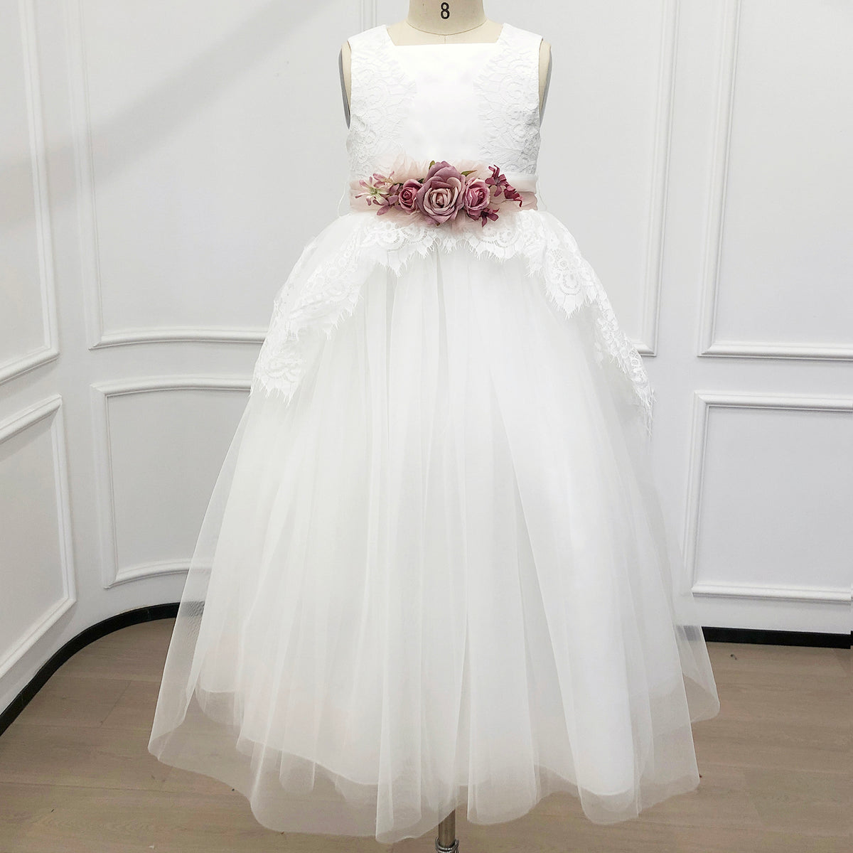 Custom Flower Girl Dresses| White Lace Tulle Flower Girl Dress| Wedding Girl Dress with Sash| 1st Communion Dresses| Birthday Party Dresses